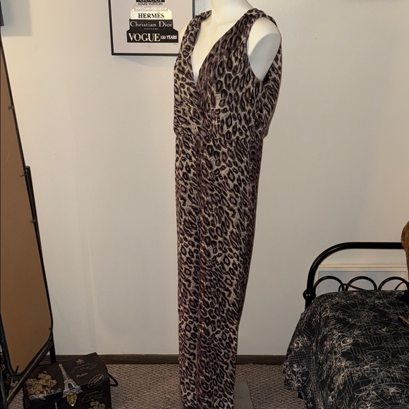 She’s Cool Print Sleeveless Jumpsuit - Picture 2 of 6